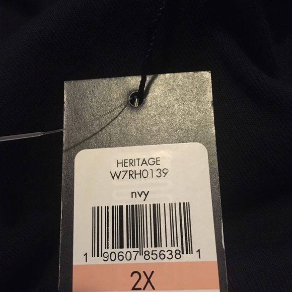 Tommy Hilfiger Heritage Navy Blue T-Shirt NWT - Picture 4 of 5